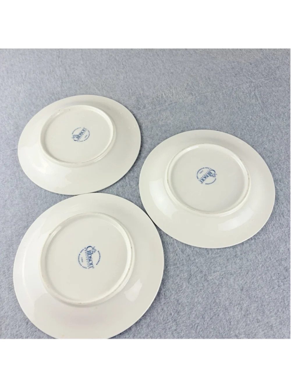 Gibson White Embossed Fruit Dessert Salad Plates 7 7/8